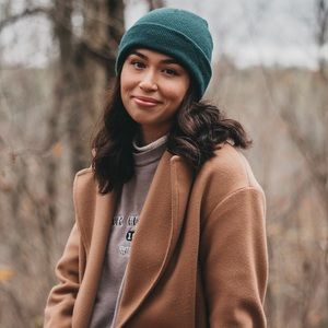 Meet your Posher, Alicia